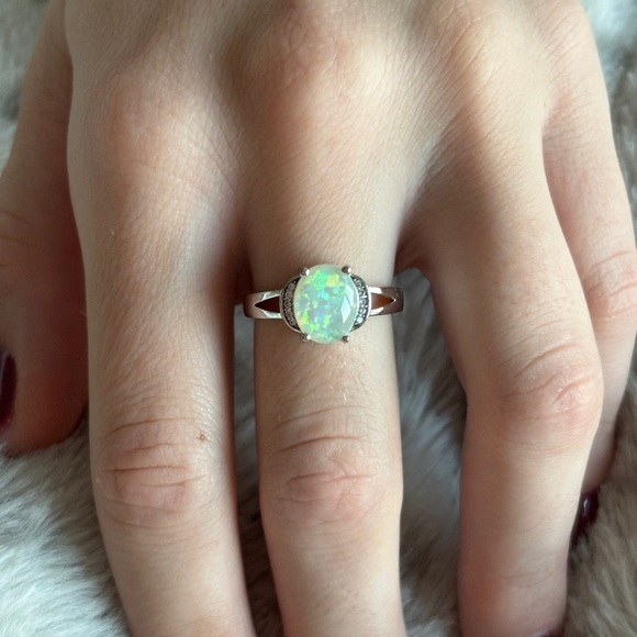 925 Sterling Silver White Opal Cocktail Ring Size 8.25 - Picture 3 of 6